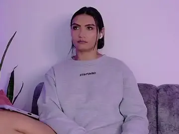Stripchat Nude Webcam of samiradoll