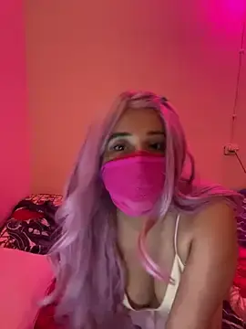 Stripchat Nude Webcam of Lucey_001