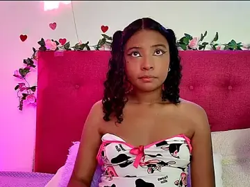 Stripchat Live Sex Cam of Ellie_Cute7