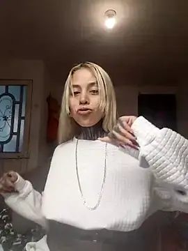 Stripchat Free Live Porn of sofigirlgold