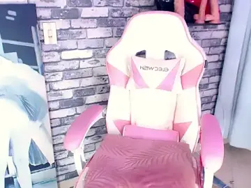 Stripchat Watch Live Sex Cams of SelfSuck9Iinchs