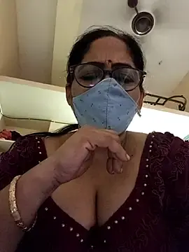 Stripchat Sex Cam of Luckybb-36