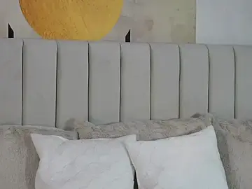 Stripchat Live Sex of MiaJolie_