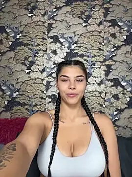 Stripchat Best Webcam of Crissdesire