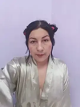 Stripchat Live Sex Cam of camila_hot_05