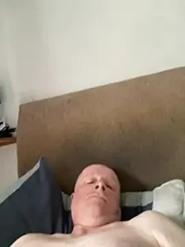 Stripchat Free Porn Cam of locallad88