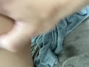 Stripchat Sex Cam of reikamassage2