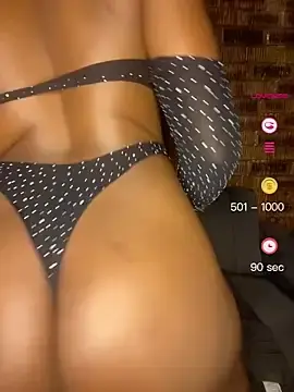 Stripchat Live Sex Cam of SP1CY_MOMMY