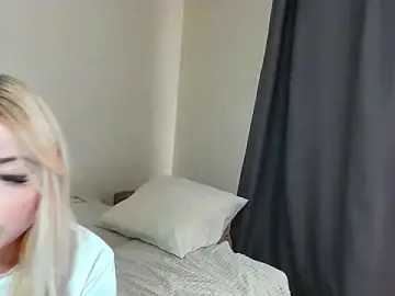 Stripchat Sex Cam of TenKayMe