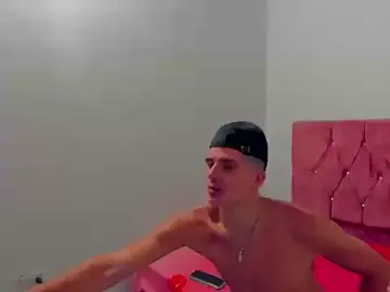 Stripchat Watch Live Sex Cams of elvis_luciano