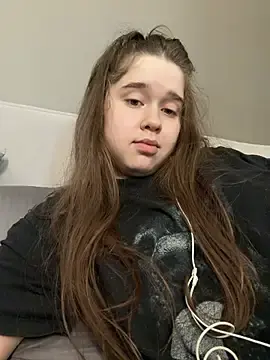 Stripchat Sex Chat of HornyGirlH
