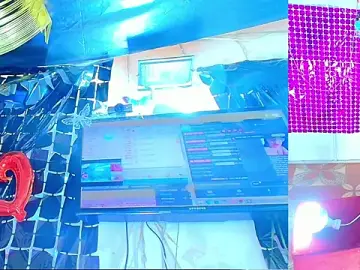 Stripchat Free Live Porn of dakotamilf__hot