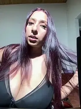 Stripchat Live Sex Cam of Dahian_XXX