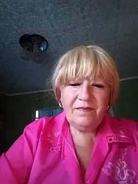 Stripchat Live Sex Cam of EmmaSwan555