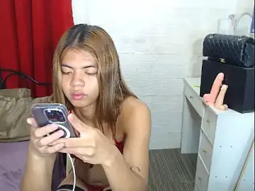 Stripchat Free Porn Cam of InocentTsYhannaUncut