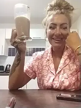 Stripchat Live Sex Cam of Exotic_ParisX