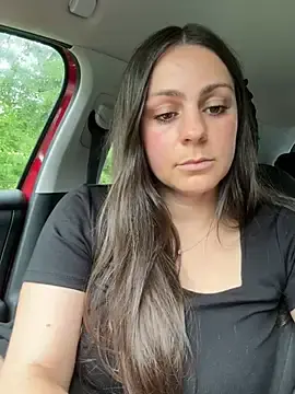 Stripchat Free Porn Cam of Loella-Rose