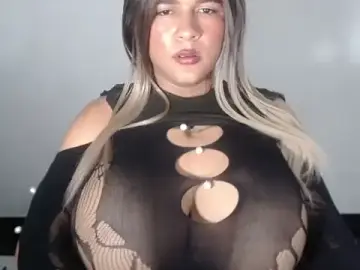 Stripchat Watch Live Sex Cams of paola_zam