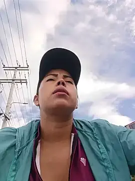 Stripchat Live Sex of _andrea30