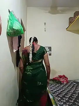 Stripchat Live Sex Cam of Kavya5500