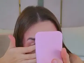 Stripchat Watch Live Sex Cams of BellaHalles