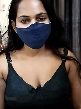 Stripchat Nude Webcam of Roji_bha