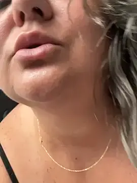 Stripchat Best Webcam of MikyVesela