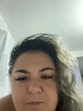 Stripchat Nude Webcam of MikyVesela