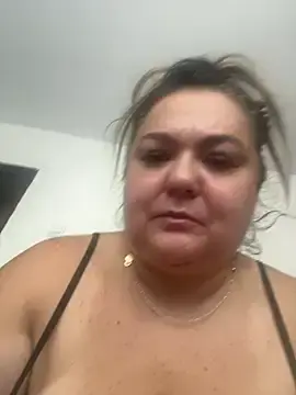Stripchat Adult Video Chat of MikyVesela
