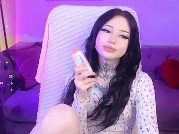 Stripchat Adult Video Chat of Emma_Kirks