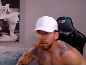 Stripchat Live Sex Cam of owen_seth1