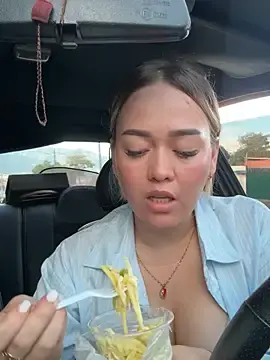 Stripchat Live Sex Cam of Danielavegax