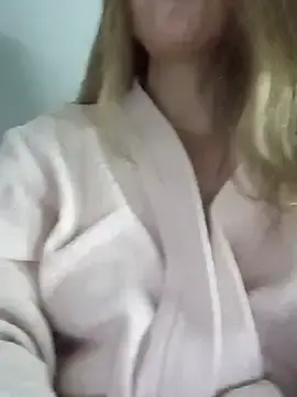 Stripchat Live Sex of KattyLuuu