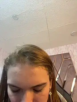 Stripchat Best live sex cam show of meryymoon_