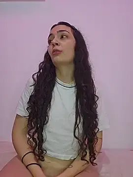 Stripchat Live Sex Cam of LeoyNicky98