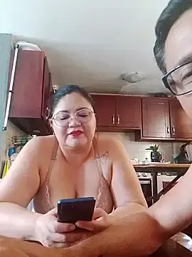 Stripchat Live Sex Cam of velvetblackcock