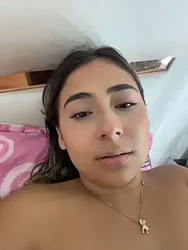 Stripchat Nude Webcam of MelodyRey__