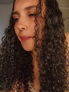Stripchat Free Live Porn of Lucy_Marin