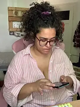 Stripchat Live Sex of Curvydesifromgermany