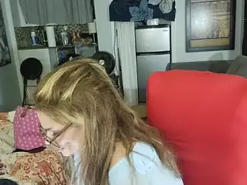 Stripchat Nude Webcam of StarinThecloudz