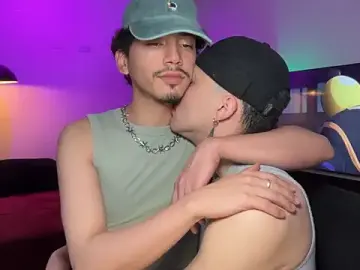 Stripchat Free Porn Cam of Noah_and_Steven