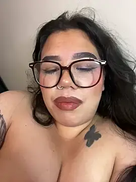 Stripchat Sex Cam of Xasianxbiggiexbabyxoxo444
