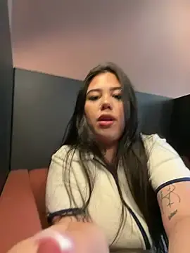 Stripchat Live Sex Cam of Xasianxbiggiexbabyxoxo444