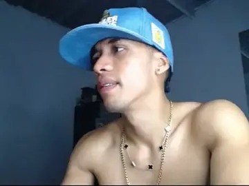 Stripchat Live Sex Cam of Jersi_parker1996