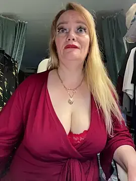 Stripchat Adult Webcam of Sweet-blonde