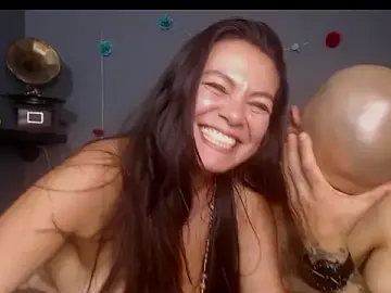 Stripchat Live Sex Cam of _bonnie_and_clyde