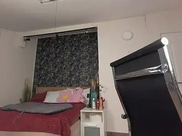 Stripchat Watch Live Sex Cams of ZuriSaint