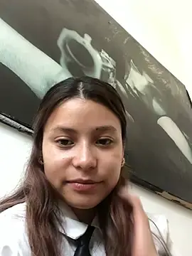 Stripchat Adult Webcam of 3littles