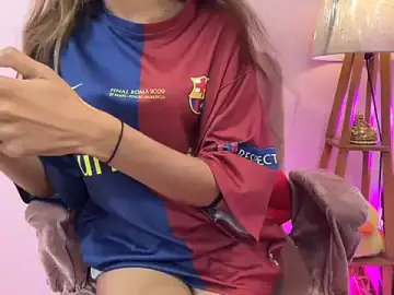 Stripchat Free Live Porn of Evara_00