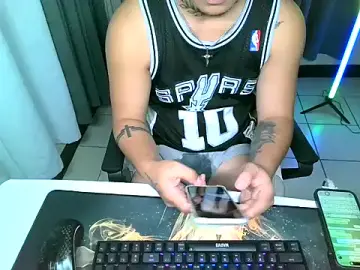 Stripchat Watch Live Sex Cams of urhardfuckerAsiandaddy